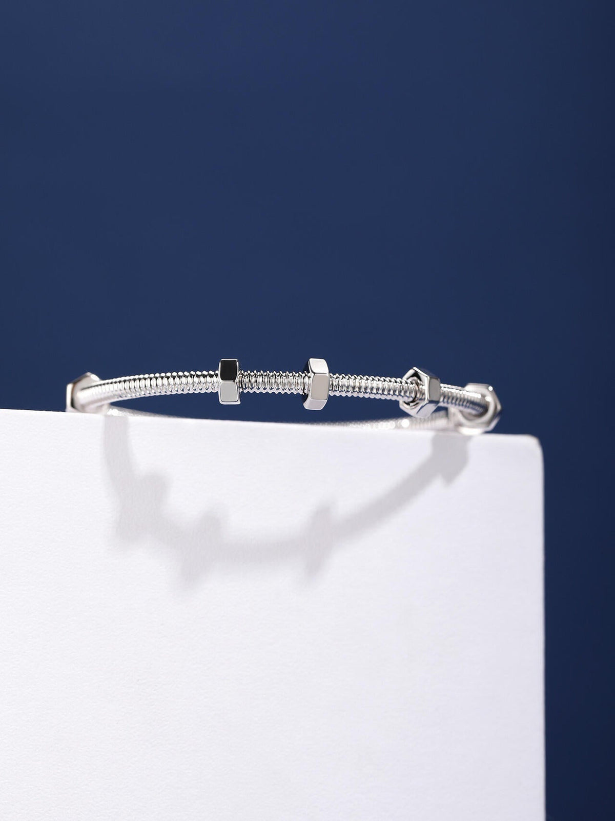{
"⭐Shinejoy jewelrys": "⭐Shinejoy Schmuck",
"CT THREADED BRACELET": "CT GEWINDEARMBAND"
}