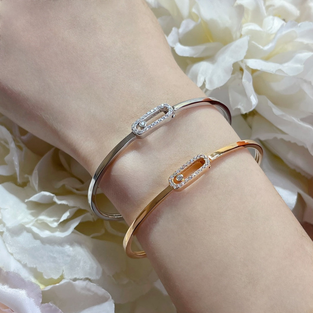 {
  "[⭐Shinejoy]Move Uno pavé flex bangle medium": "[⭐Shinejoy] ムーヴ ウノ パヴェ フレックス バングル ミディアム"
}
