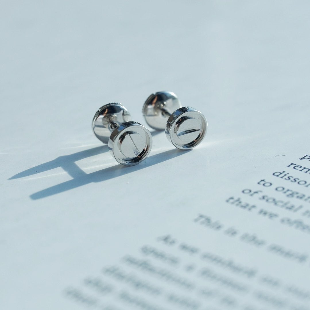 [⭐Shinejoy]LOVE ピアス シルバー 10MM