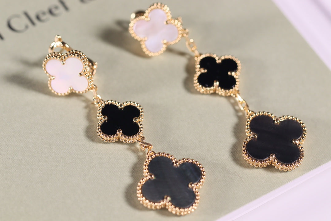 [⭐Shinejoy]クローバーピアス ゴールド オニキス マザーオブパール 3モチーフ