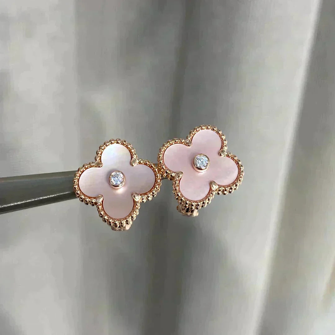[⭐Shinejoy]クローバー ミディアム 1モチーフ ピンクマザーオブパール ダイヤモンドピアス