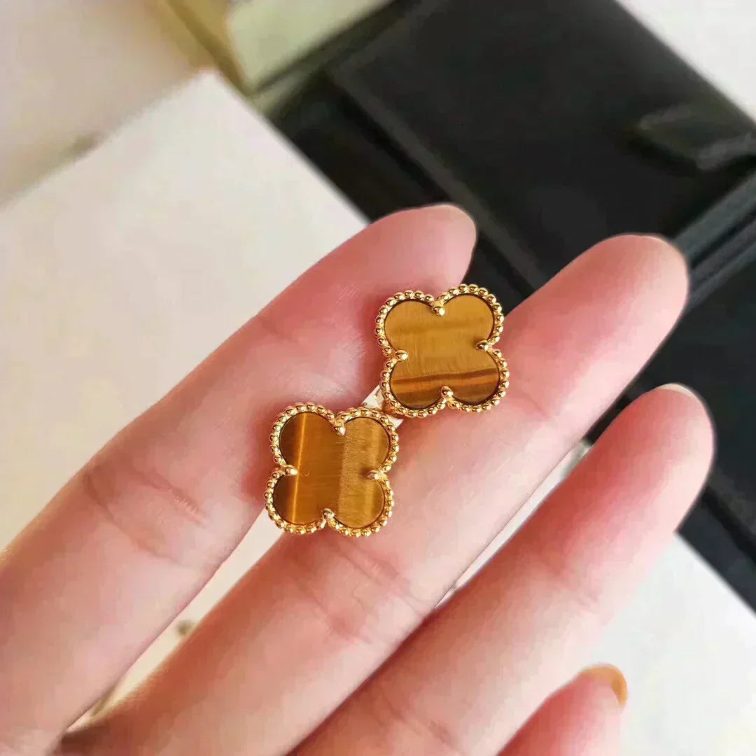 [⭐Shinejoy]CLOVER MEDIUM 1 MOTIFS TIGER EYE EARRINGS