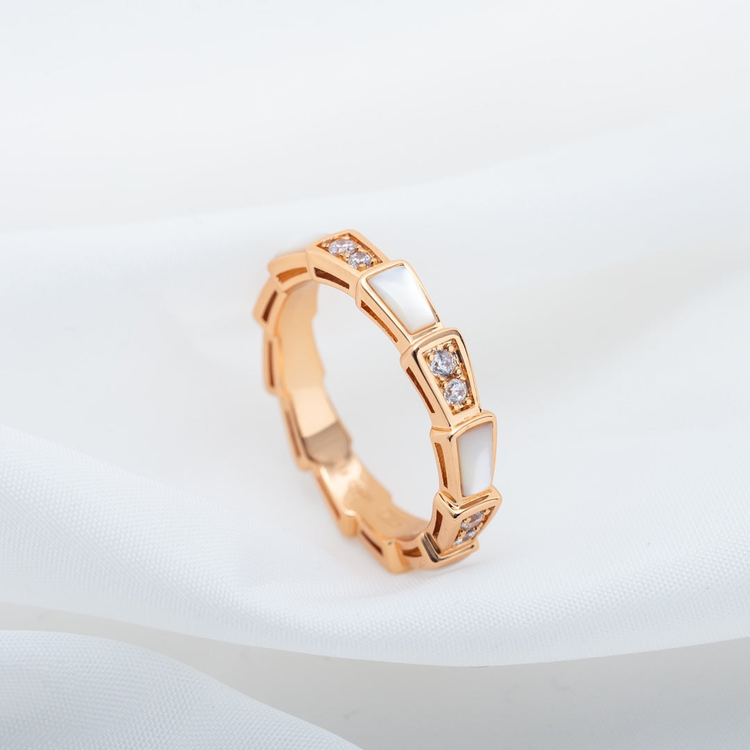 [⭐Shinejoy]セルペンティ リング ピンクゴールド ダイヤモンド マザー・オブ・パール 3mm