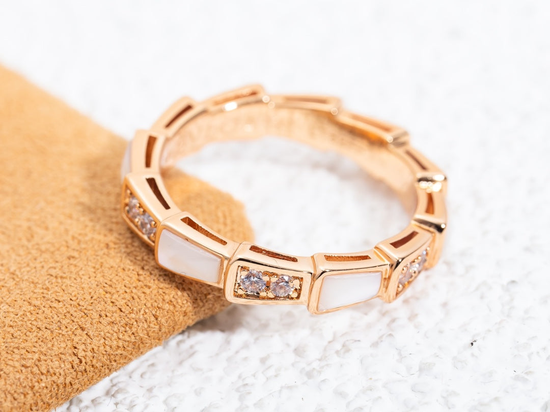 [⭐Shinejoy]セルペンティ リング ピンクゴールド ダイヤモンド マザー・オブ・パール 3mm