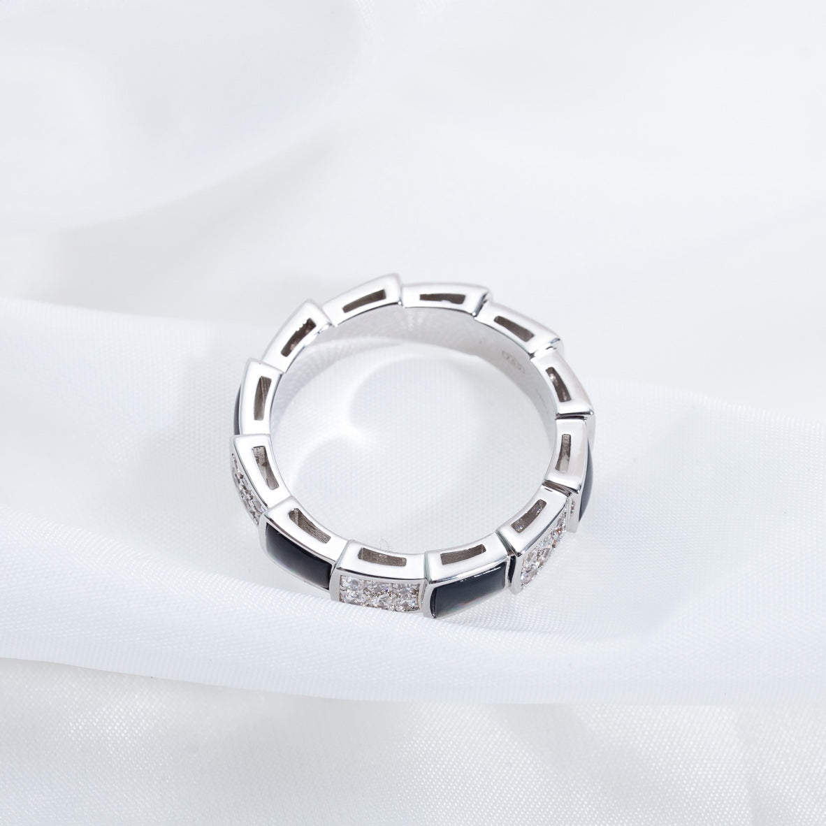[⭐Shinejoy]セルペンティ リング シルバー ダイヤモンド ブラックマザーオブパール 4mm