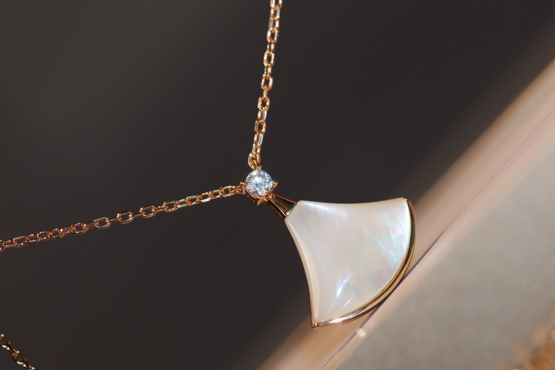 [⭐Shinejoy]DREAM HALSKETTE WEISSES PERLMUTT ROSÉGOLD 1 DIAMANT