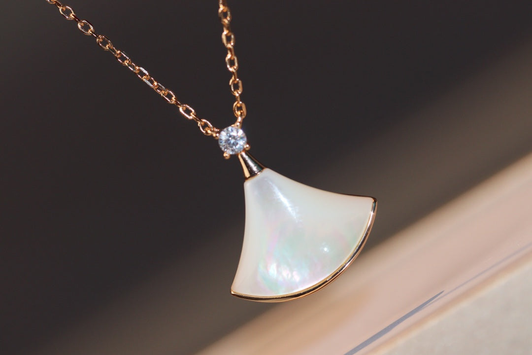 [⭐Shinejoy]DREAM HALSKETTE WEISSES PERLMUTT ROSÉGOLD 1 DIAMANT