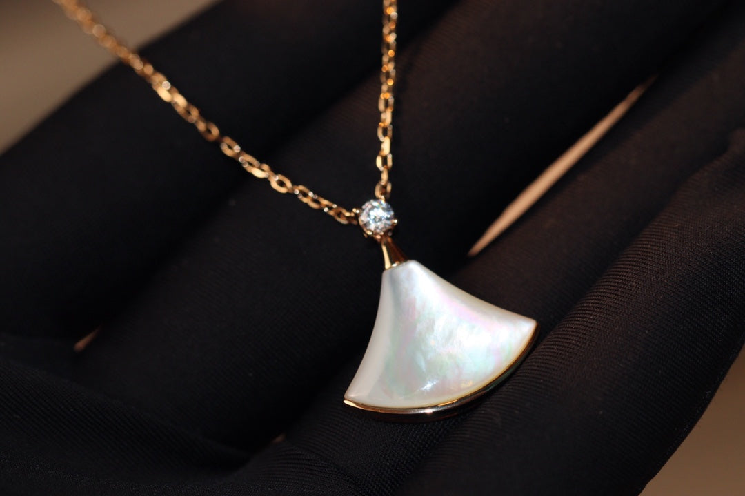 [⭐Shinejoy]DREAM HALSKETTE WEISSES PERLMUTT ROSÉGOLD 1 DIAMANT