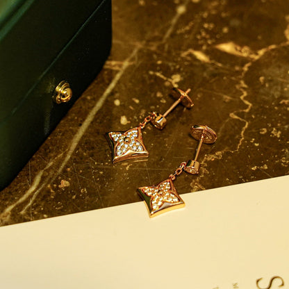 [⭐Shinejoy]スターダイヤモンドピアス ゴールド