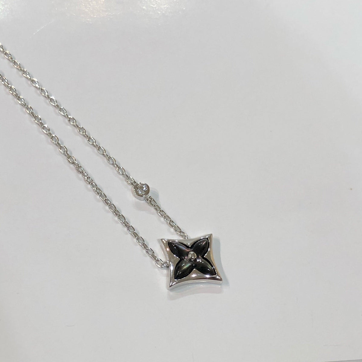 [⭐Shinejoy]スターブラックモップネックレス