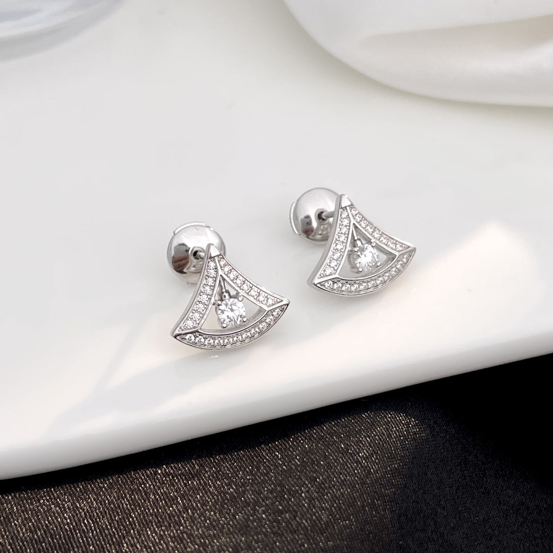 [⭐Shinejoy]DREAM MINI DIAMOND STUD EARRINGS