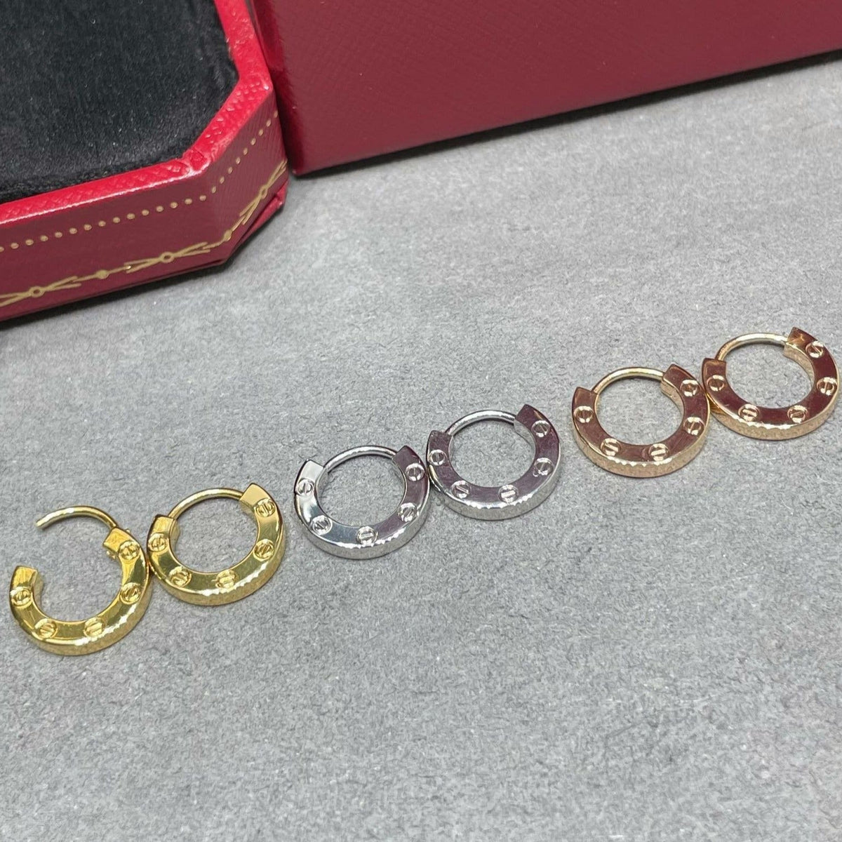 [⭐Shinejoy]LOVE ミニピアス