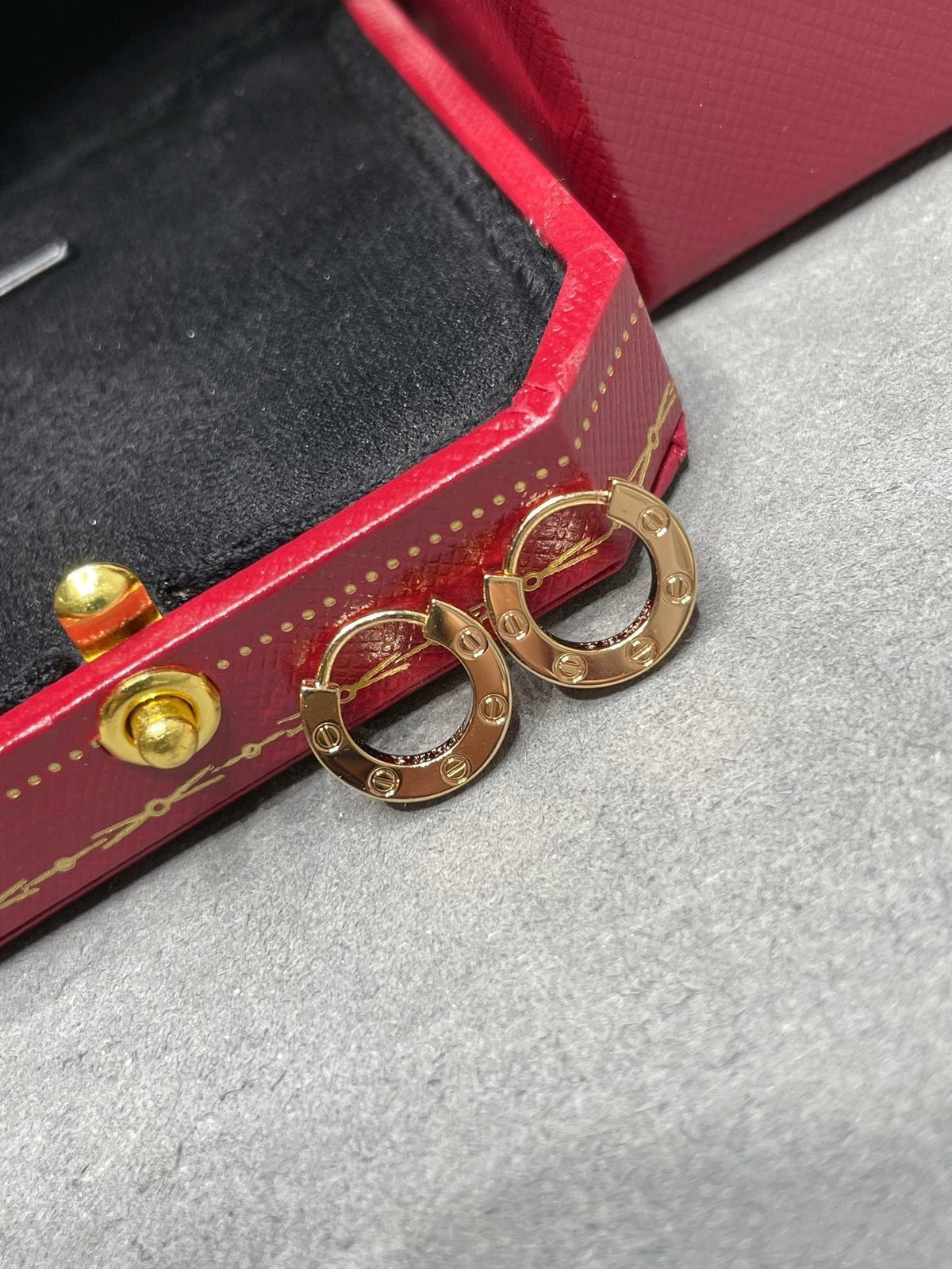 [⭐Shinejoy]LOVE ミニピアス