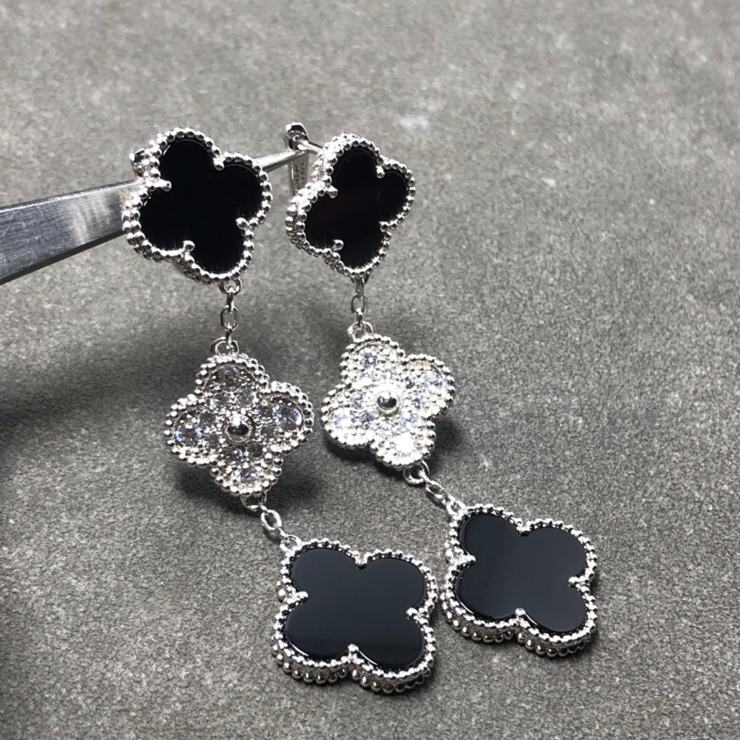 [⭐Shinejoy]クローバー 3モチーフ ダイヤモンド オニキス シルバーピアス
