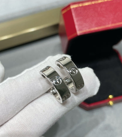 [⭐Shinejoy]LOVE 5.5MM ピアス