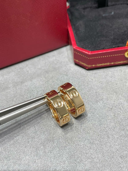 [⭐Shinejoy]LOVE 5.5MM ピアス