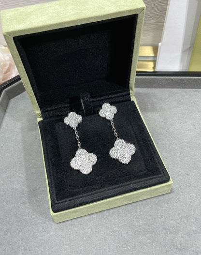 [⭐Shinejoy]CLOVER 2モチーフ ダイヤモンドパヴェ シルバーピアス