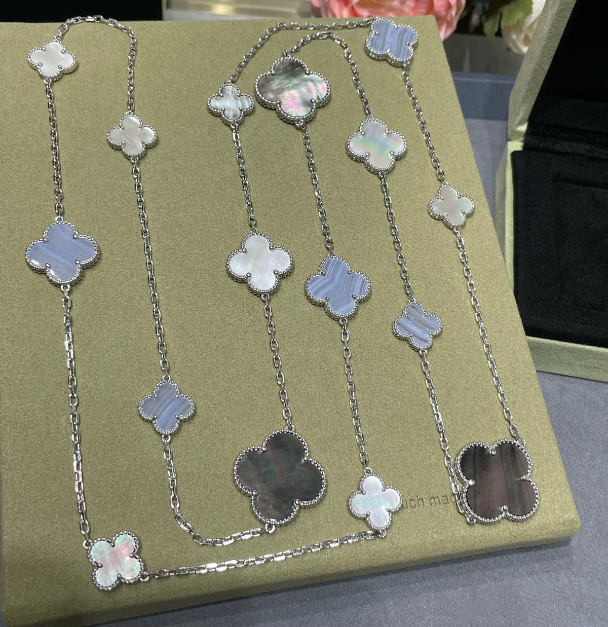 [⭐Shinejoy]クローバー 16モチーフ カルセドニー マザーオブパール シルバーネックレス