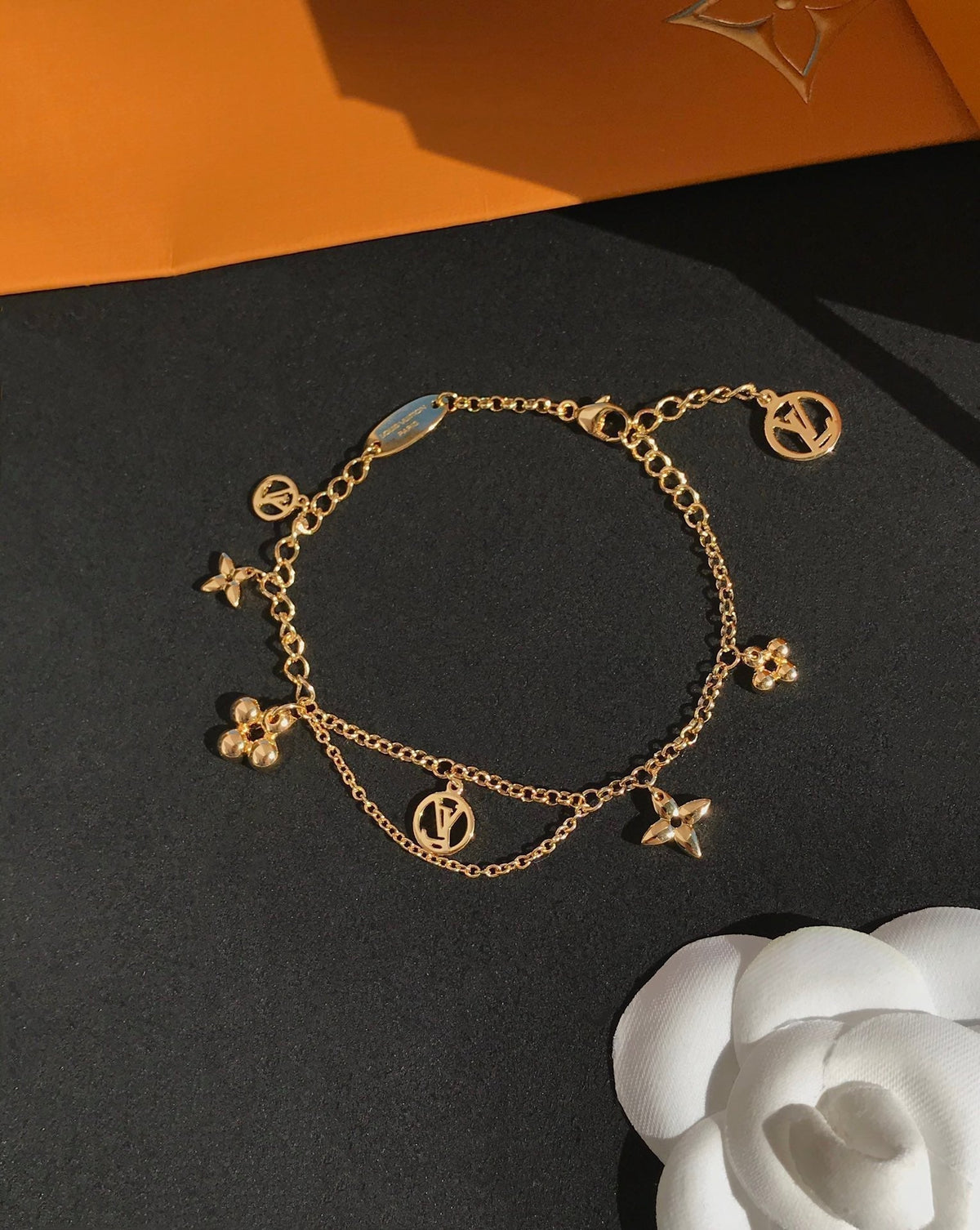 [⭐Shinejoy]BLÜHENDES ROSÉGOLD-PERLMUTT-ARMBAND