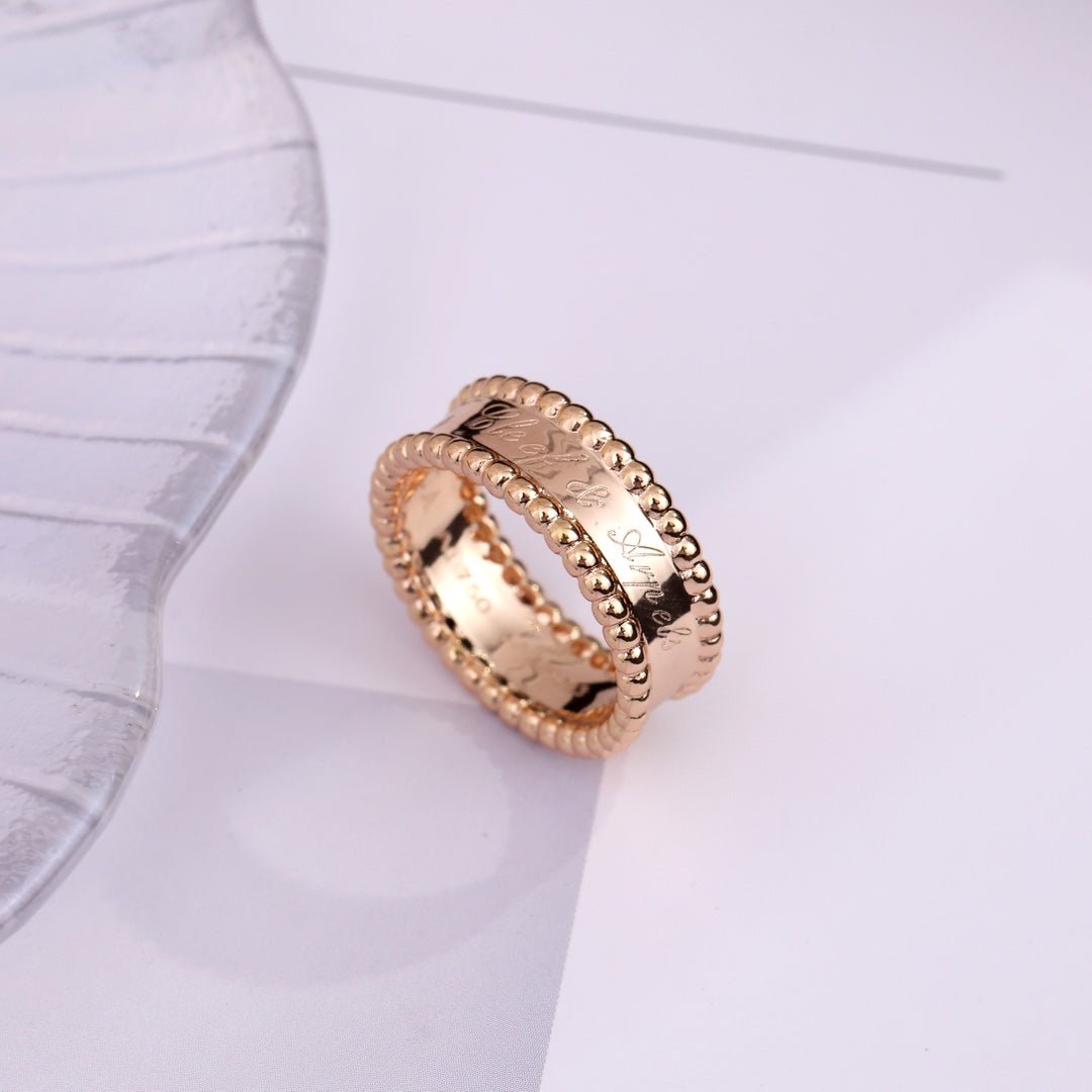 {
  "[⭐Shinejoy]PERLEE SIGNATURE RING": "[⭐Shinejoy]ペルレ シグネチャー リング"
}