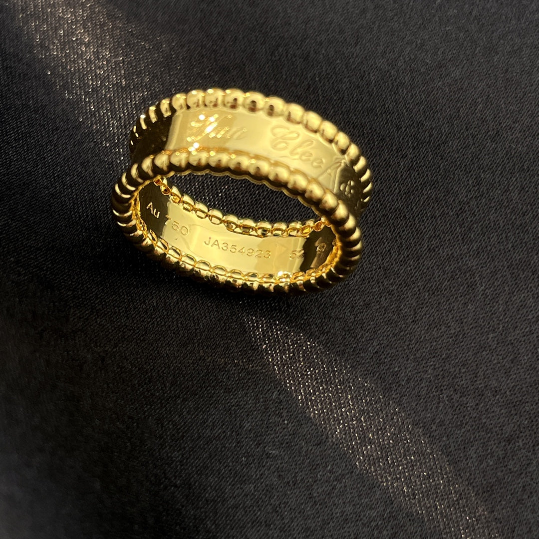 {
  "[⭐Shinejoy]PERLEE SIGNATURE RING": "[⭐Shinejoy]ペルレ シグネチャー リング"
}