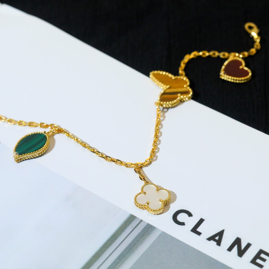 [⭐Shinejoy]LUCKY SPRING 5-MOTIV-ARMBAND IN GOLD