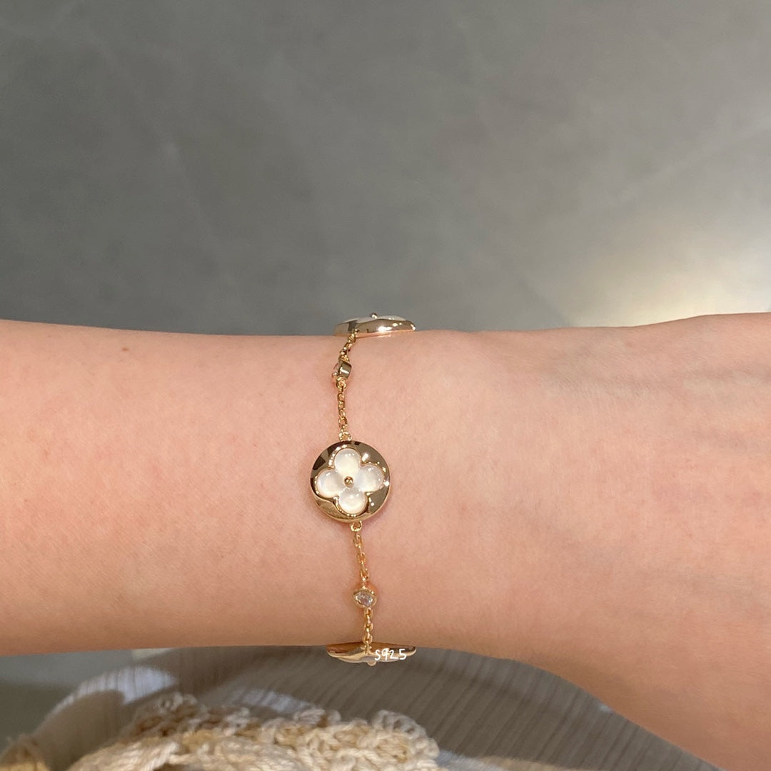 [⭐Shinejoy]STAR AND SUN 4 MOTIF WHITE MOP PINK GOLD BRACELET