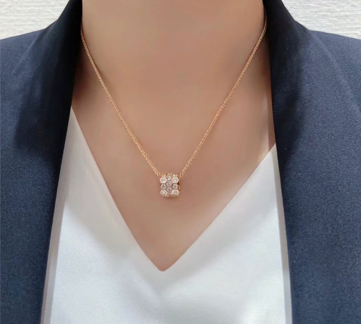 [⭐Shinejoy]BEE LOVE DIAMOND PAVED 3-REIHIGE HALSKETTE