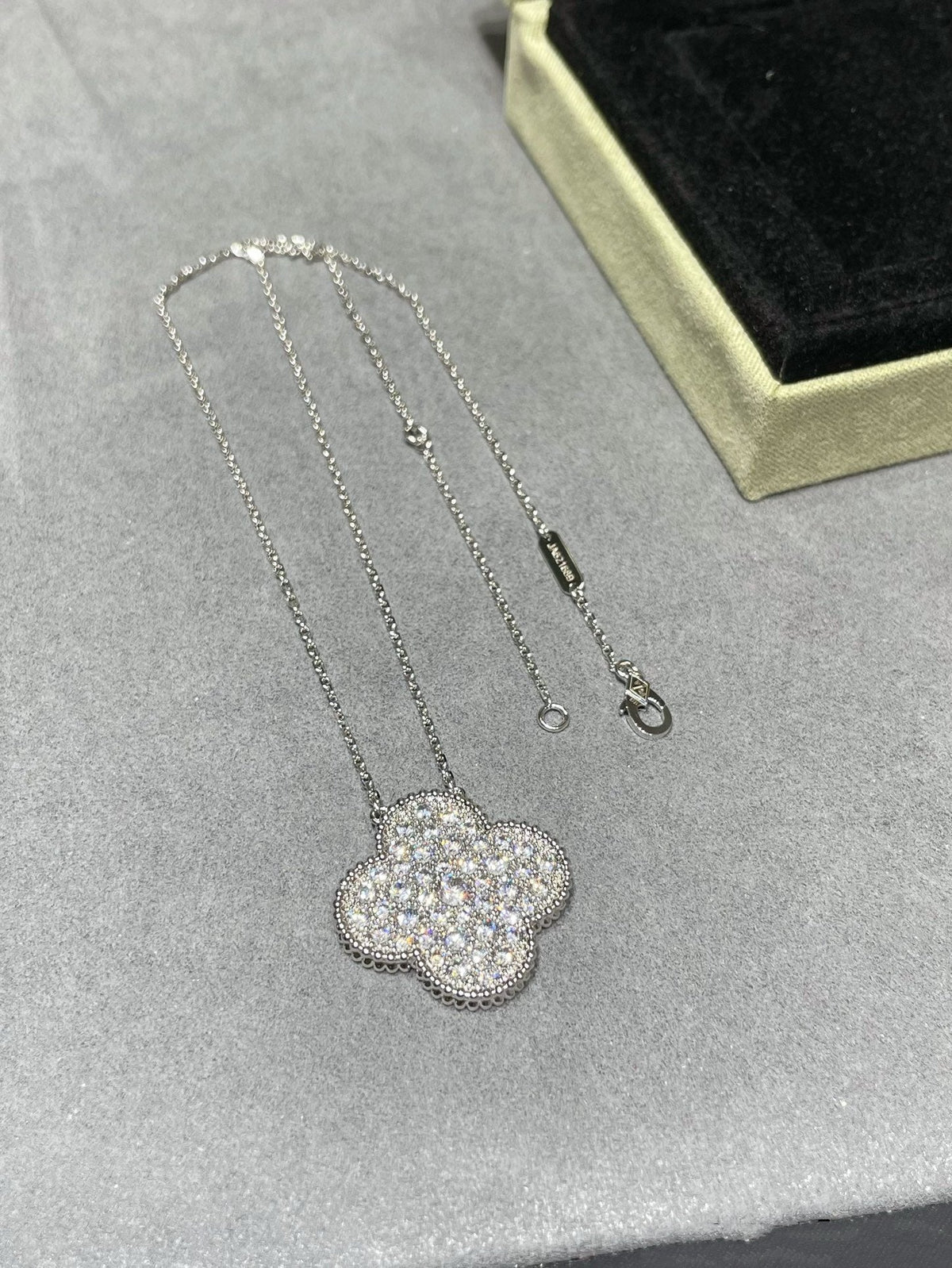 [⭐Shinejoy]CLOVER 25MM ラージペンダント ダイヤモンドパヴェ シルバーネックレス
