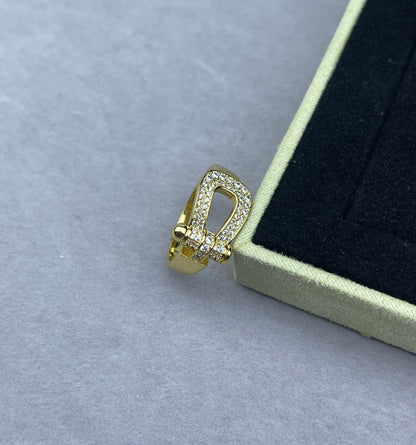 [⭐Shinejoy]Wide Hoof-Shaped Diamond-Studded Ring