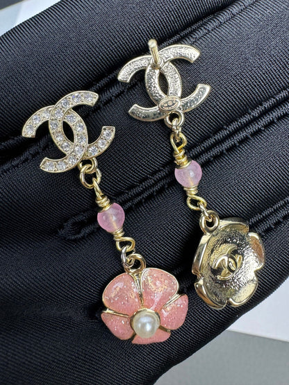 [⭐Shinejoy]26C ピンクカメリア エナメルペンダント＆ダブルCピアス