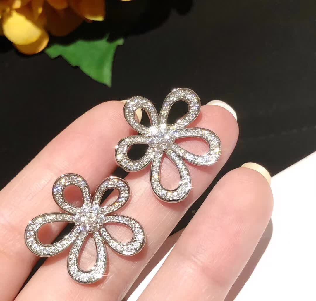 [⭐Shinejoy]フラワーレースピアス フルダイヤモンド