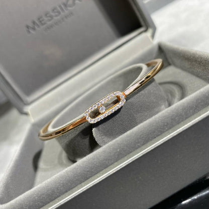{
  "[⭐Shinejoy]Move Uno pavé flex bangle medium": "[⭐Shinejoy] ムーヴ ウノ パヴェ フレックス バングル ミディアム"
}