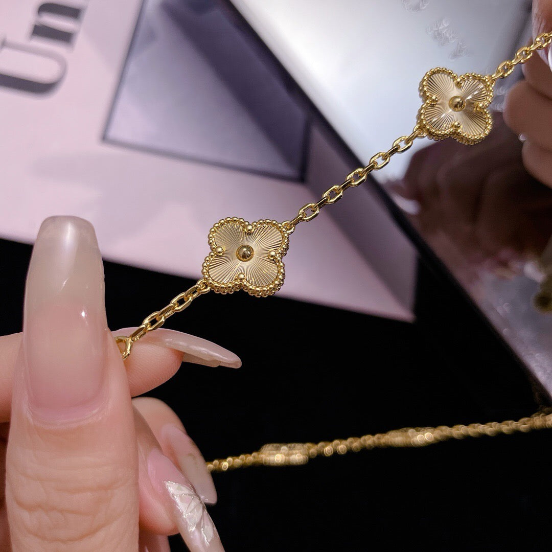 [⭐Shinejoy]CLOVER 10 MOTIFS LASER NECKLACE