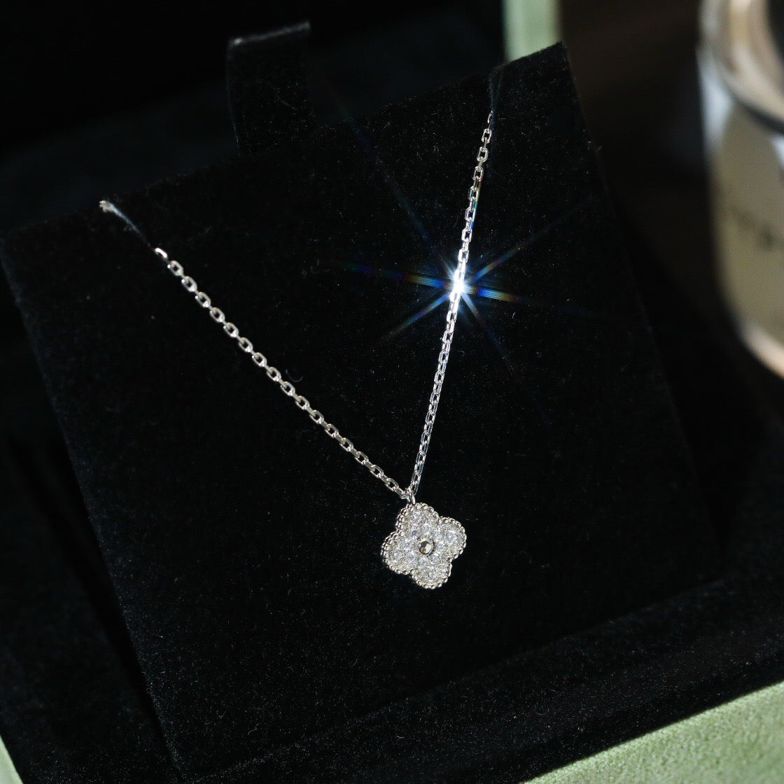 [⭐Shinejoy] CLOVER MINI 9,5 MM DIAMANT-KETTENANHÄNGER