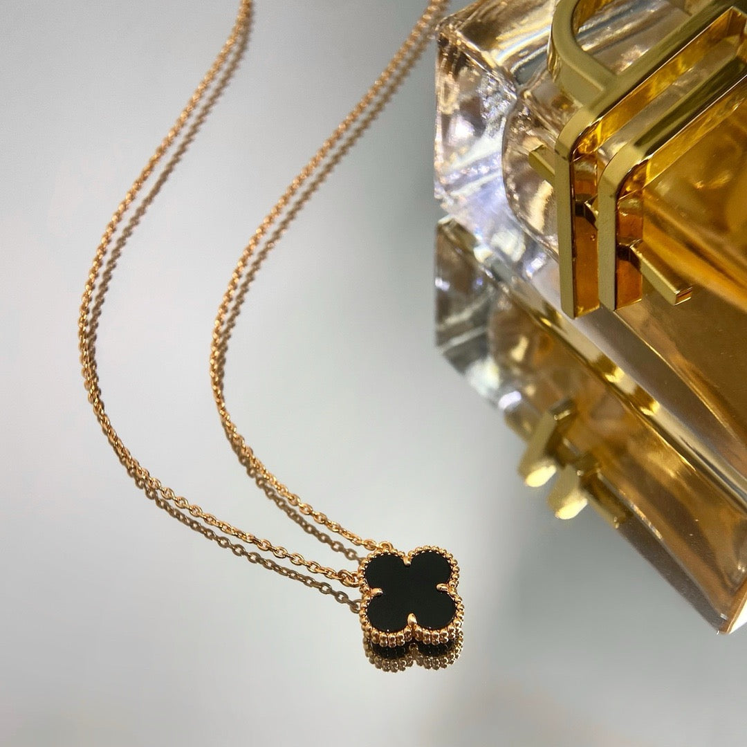 [⭐Shinejoy]CLOVER 15MM ブラックオニキス シングルフラワーネックレス