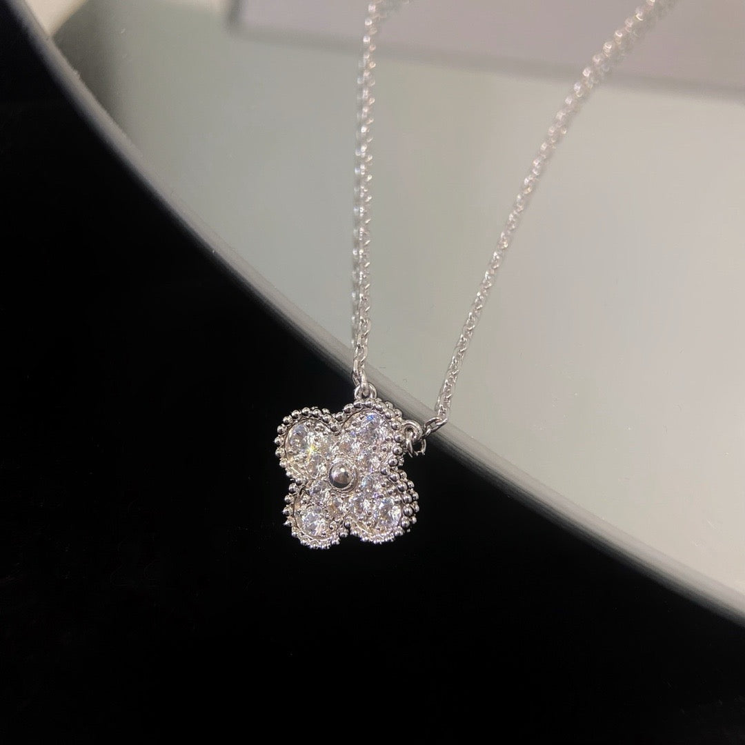 [⭐Shinejoy]クローバー 15MM ダイヤモンド シングル フラワー ネックレス