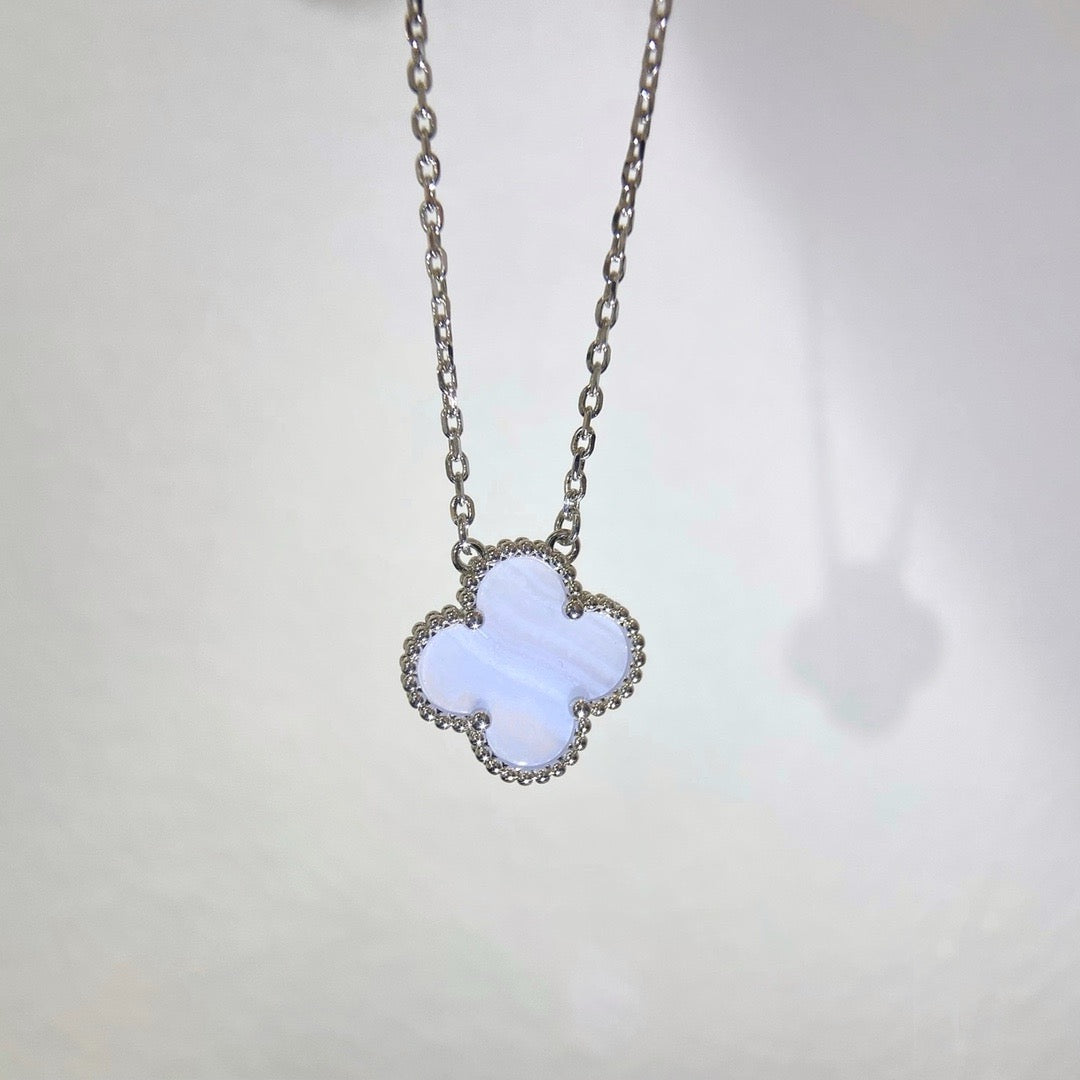 [⭐Shinejoy]クローバー 15mm ブルーカルセドニー ネックレス シルバー