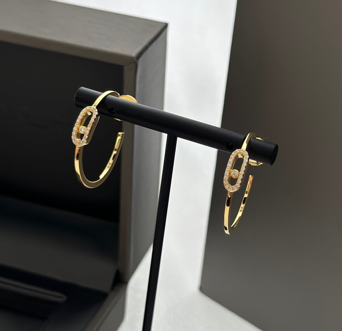 {
  "[⭐Shinejoy]CREOLES MOVE UNO PM DIAMOND EARRINGS": "[⭐Shinejoy]ムーヴ ウノ PM ダイヤモンド ピアス"
}