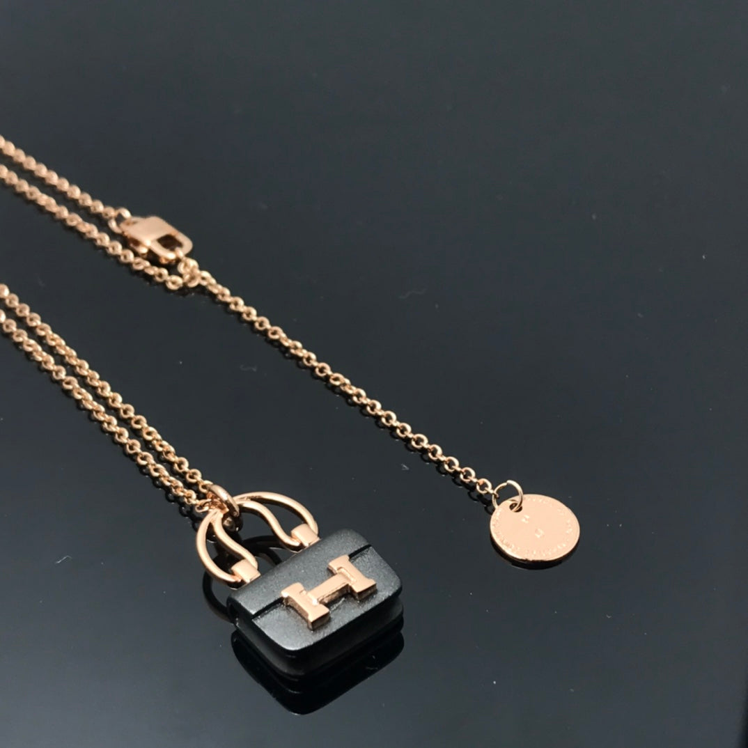 [⭐Shinejoy]レディース HM アミュレット コンスタンス ペンダント ネックレス