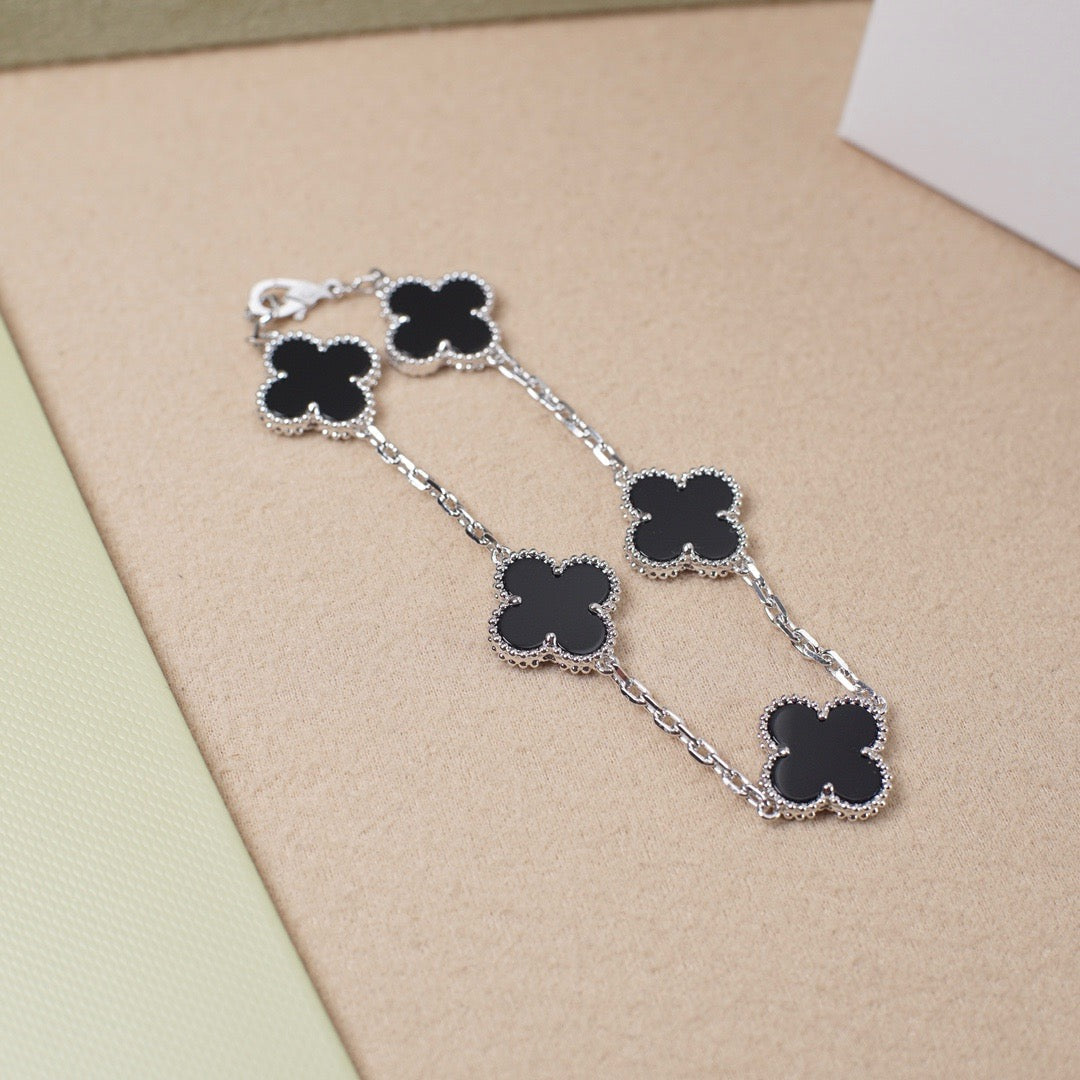 [⭐Shinejoy] CLOVER 5 MOTIF ONYXS BRACELET COLLECTION